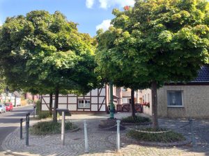 Urdenbach, Böke Pomp